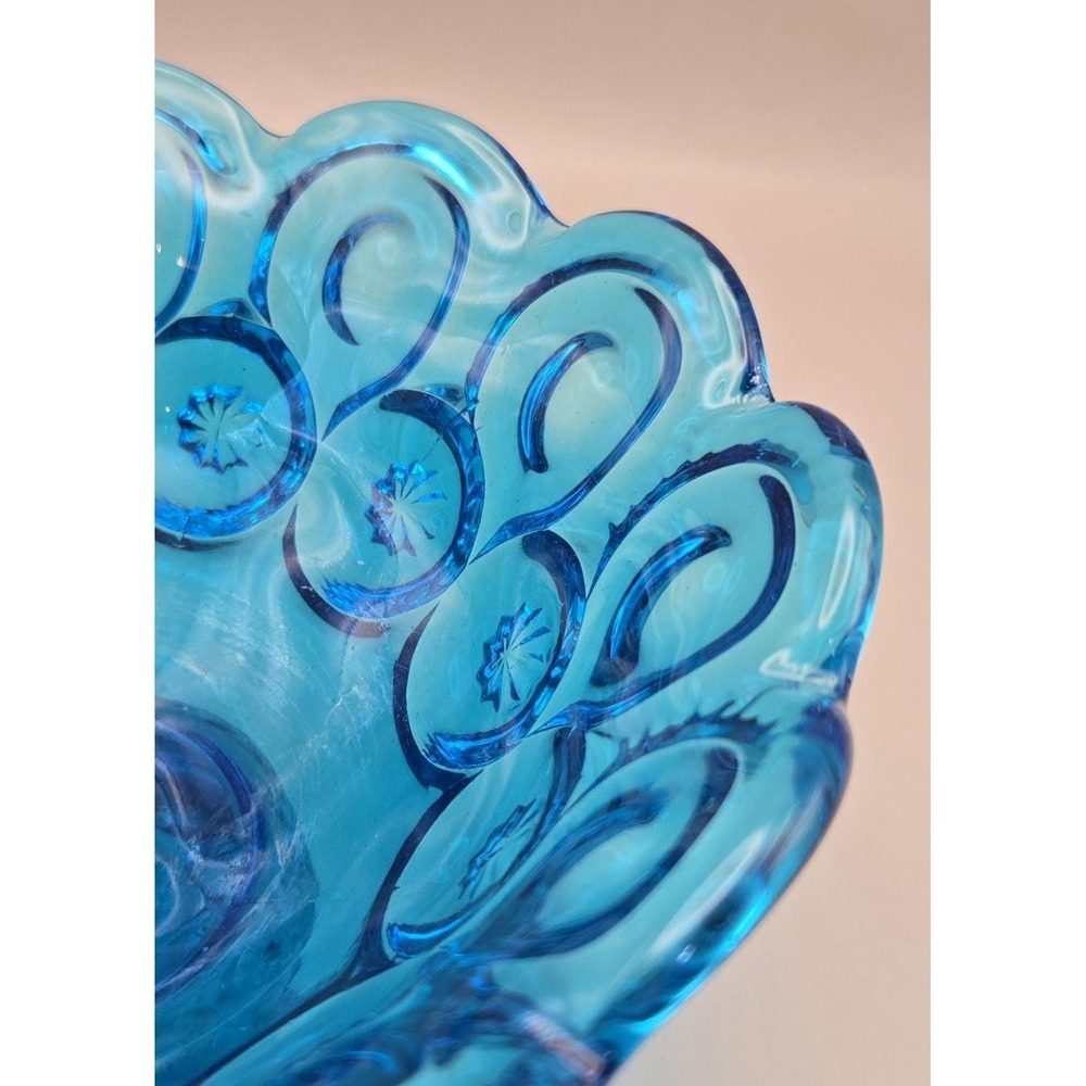 Vintage Bowl Turquoise/Blue L.E. Smith Scalloped Pedestal 'Moon & Stars' (#21) - Picture 6 of 9